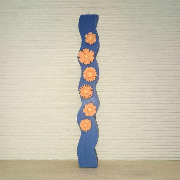 Αρωματική Λαμπάδα από Φυτικό Κερί - Λουλούδια σε Μπλε Φόντο Αρωματική Λαμπάδα από Φυτικό Κερί - Λουλούδια σε Μπλε Φόντο - Image 1