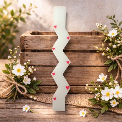 Χειροποίητη Αρωματική Λαμπάδα Ζωγραφιστή - Λευκό με Καρδούλες